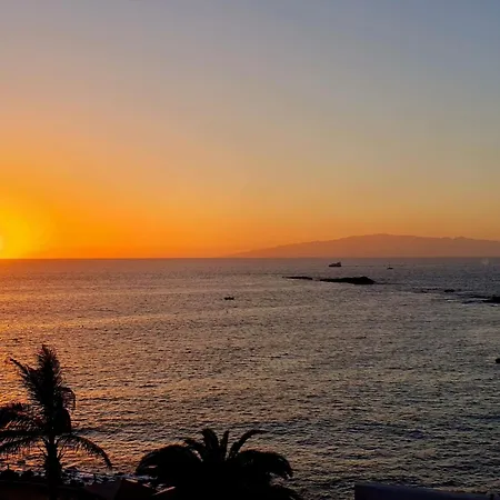 Casa Aries Вілла Адехе