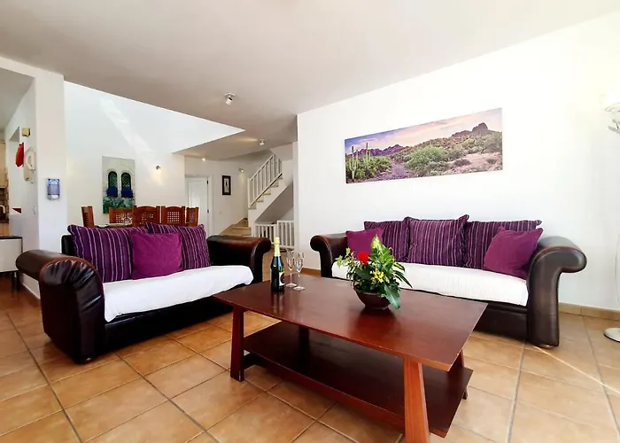 Casa Aries * Адехе